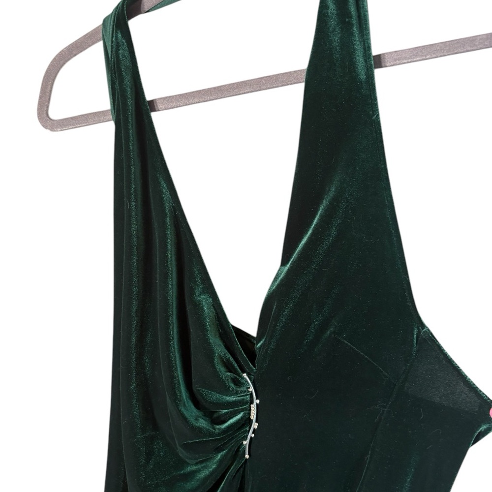 Elegant Green Velvet Dress